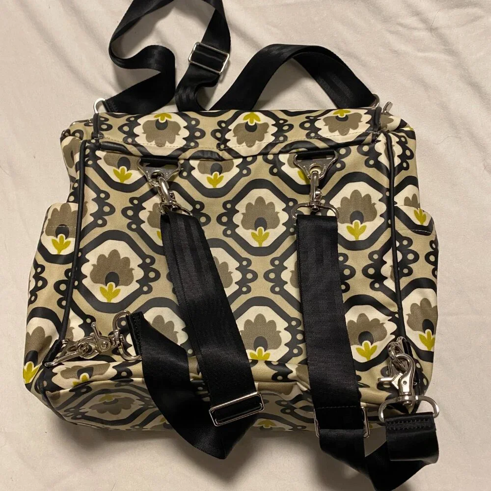 Petunia Pickle bottom Diaper Bag with Backpack Straps